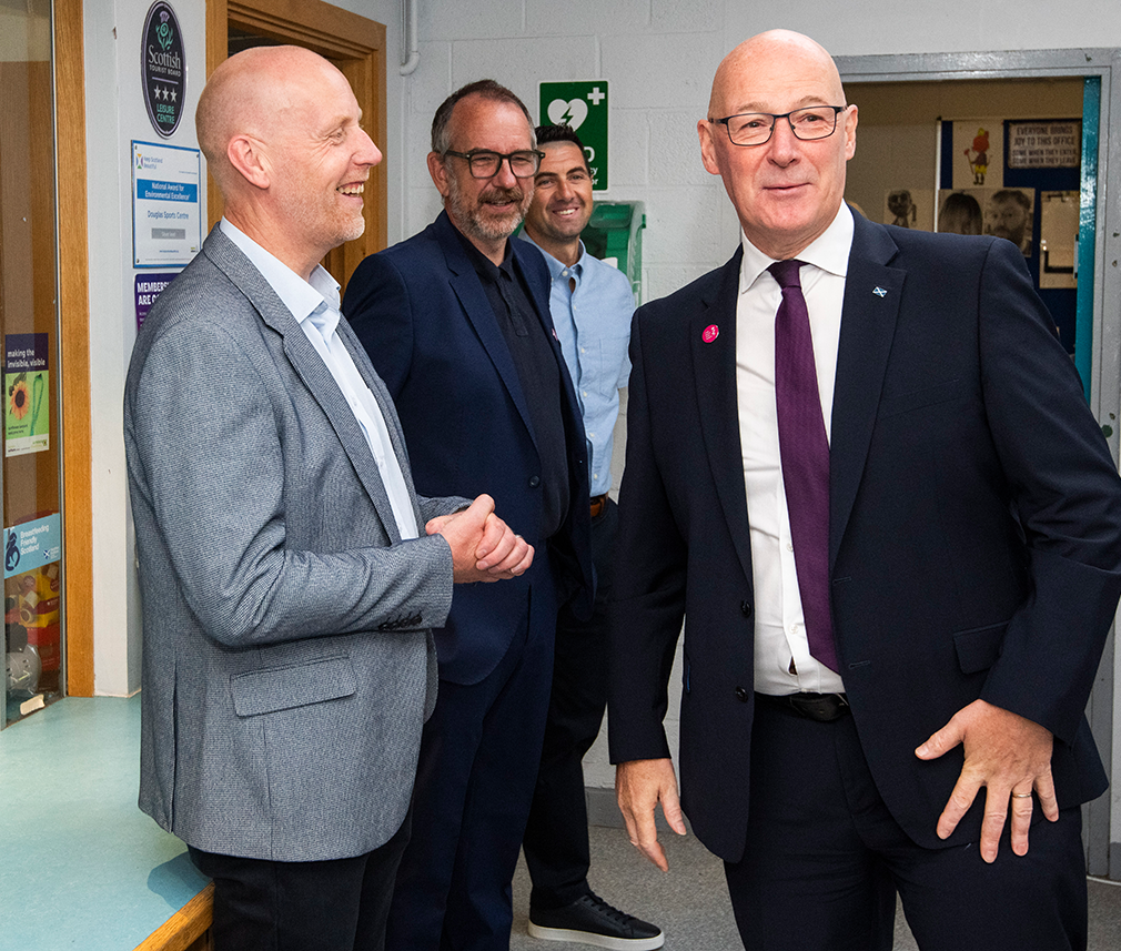 First Minister Visits Dundee to Celebrate Success of Health Defence Partnership